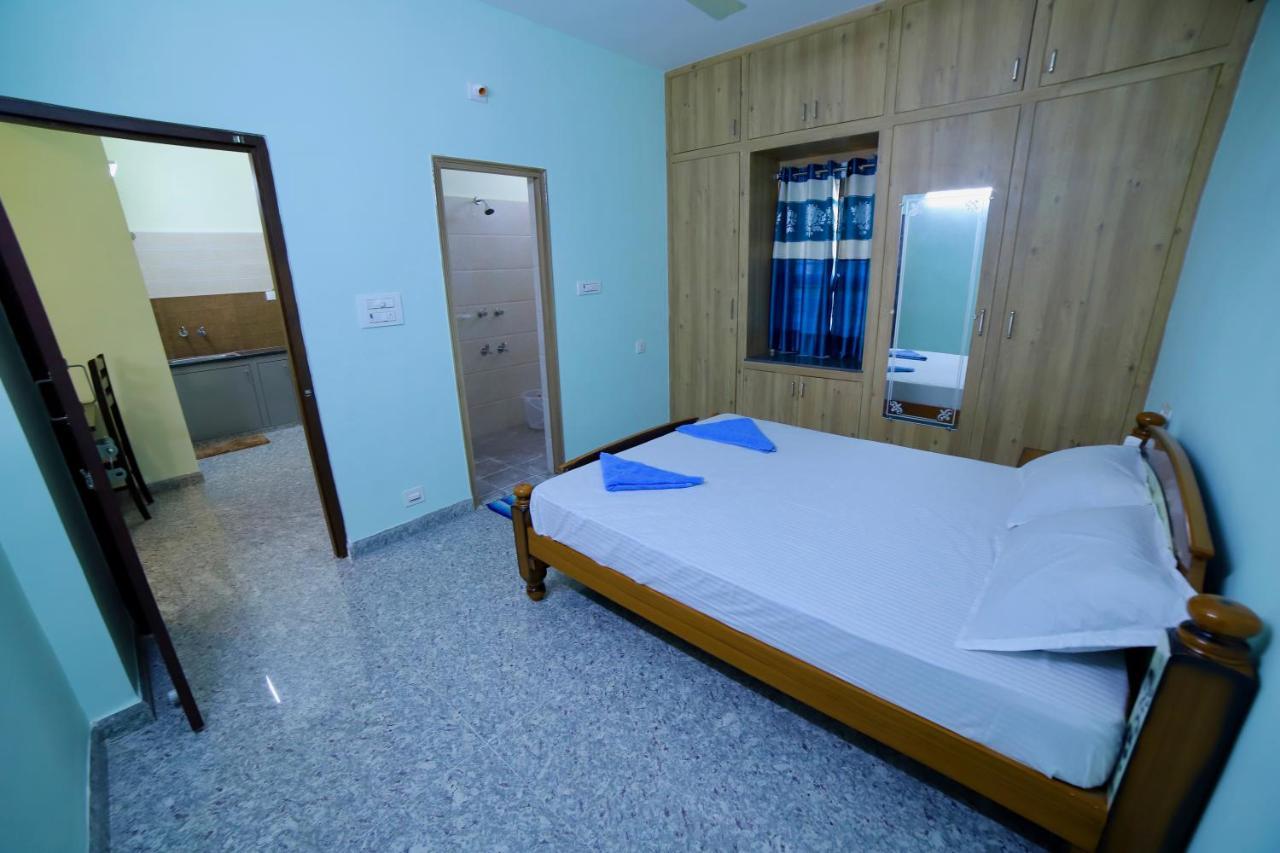 Truelife - Near Railway Station On Way To Balaji Temple - Breakfast Included - Ac 2Bhk Apartments - Coffee Tea Milk - Modular Kitchen, Super Fast Wifi, Smart Tv, 250 Jio Channels - Parking - Easy Access To All Temples - Top Service With Lots Of Love ティルパティ エクステリア 写真